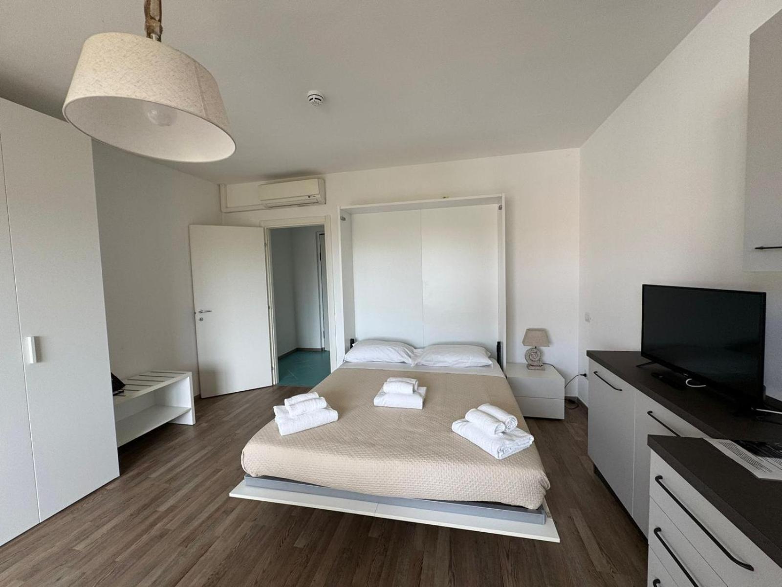 Residence San Francesco Тиррения Экстерьер фото